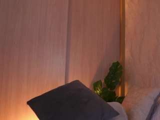 emilybell camsoda stream image