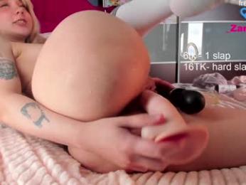 honey_pinkgreen chaturbate stream image