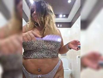 FLUFFY_BEAUTY bongacams stream image