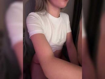 _M_O_L_O_K_O_ bongacams stream image, 06.09.2025 18:00