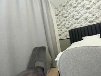 ehotlovea chaturbate stream image, 17.02.2025 00:00