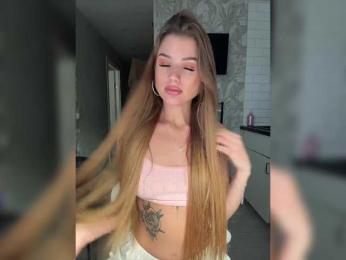 SweetyMia bongacams stream image