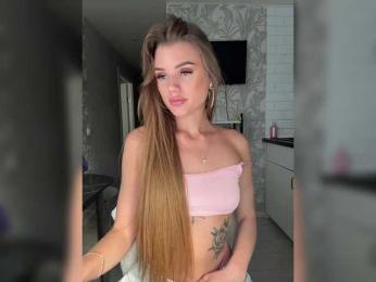 SweetyMia bongacams stream image