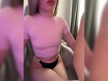 _M_O_L_O_K_O_ bongacams stream image, 19.09.2025 06:10