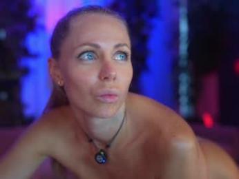 eva_fashionista chaturbate stream image, 21.09.2025 02:50