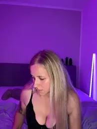 lunawolf21 stripchat stream image, 22.09.2025 06:20