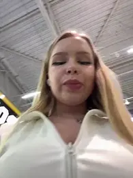 Liza_risky stripchat stream image, 26.09.2025 11:40