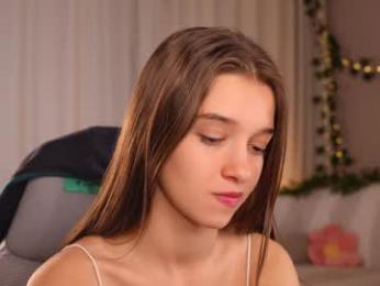 little_poetry chaturbate stream image