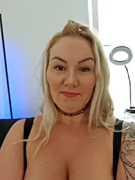 NastyMilf_ stripchat stream image, 18.02.2025 08:40