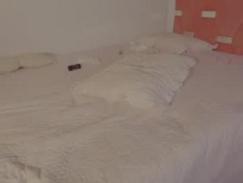 nicolle_mitchelle chaturbate stream image