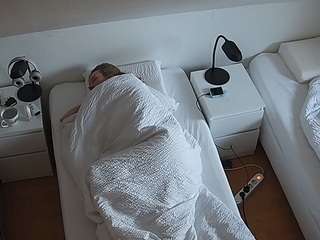voyeurcam-julmodels-bed-7 camsoda stream image, 02.10.2025 03:00