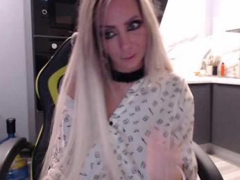 blondalina bongacams stream image