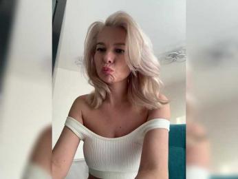 -Molly- bongacams stream image, 19.02.2025 03:20
