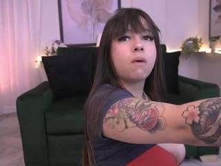 zoe-cruz21 camsoda stream image, 04.10.2025 12:20