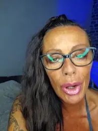 Misses-Cougar stripchat stream image, 06.10.2025 10:40