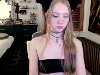 eve003300 chaturbate stream image, 07.10.2025 22:40