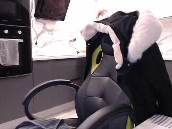 blondalina bongacams stream image