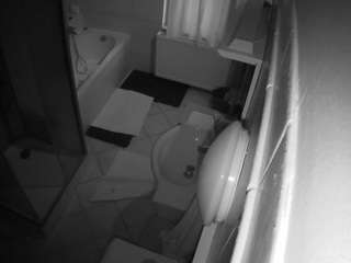 voyeurcam-julmodels-bath-2nd-2 camsoda stream image, 09.10.2025 18:00