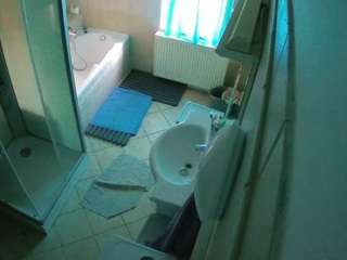 voyeurcam-julmodels-bath-2nd-2 camsoda stream image, 09.10.2025 18:00