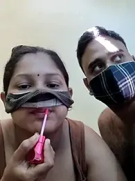 IND_COUPLE1 stripchat stream image, 13.10.2025 04:10