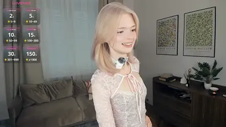 LaureMestler stripchat stream image