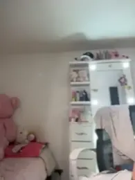 Emmily_19 stripchat stream image, 14.10.2025 23:50