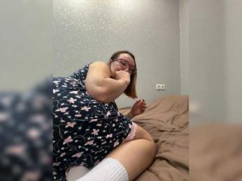 Pink-Lips bongacams stream image