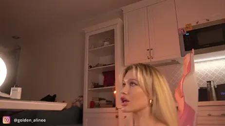 Golden_Aline stripchat stream image, 20.02.2025 18:30