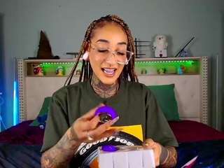 starryari69 camsoda stream image