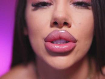 NatyDesiree bongacams stream image, 21.02.2025 05:10