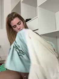 EmiliaCatalina stripchat stream image, 25.10.2025 00:30