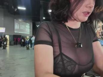 vanandjuani chaturbate stream image