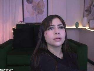 zoe-cruz21 camsoda stream image, 29.10.2025 12:00