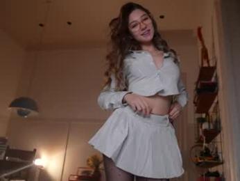 mia_dynasty chaturbate stream image, 29.10.2025 18:10