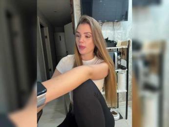 SweetyMia bongacams stream image