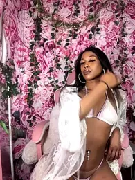 mismialove stripchat stream image, 06.11.2025 10:10