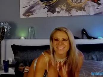 wildwifebarbie chaturbate stream image, 08.11.2025 16:00