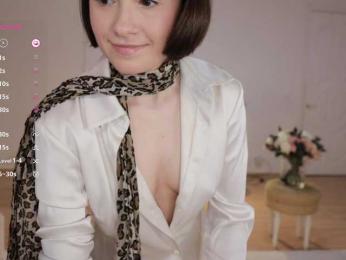 MissEssie bongacams stream image