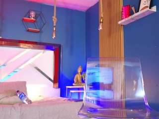 lady-brownn camsoda stream image