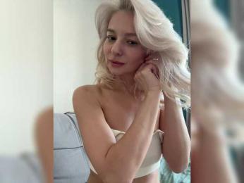 -Molly- bongacams stream image, 24.02.2025 09:10