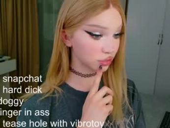 _paprika chaturbate stream image, 17.11.2025 22:00