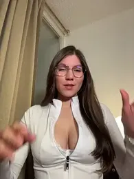 AmelieLaurent_ stripchat stream image, 27.11.2025 00:30