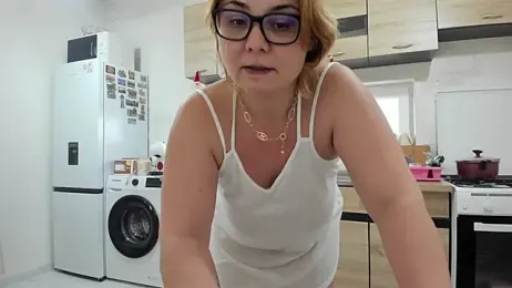 Julia35 stripchat stream image, 03.12.2025 08:40