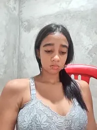 Zoe_Sweett18 stripchat stream image, 09.12.2025 18:30