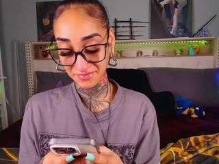 starryari69 camsoda stream image