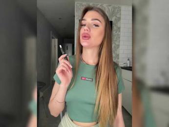 SweetyMia bongacams stream image