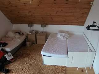 voyeurcam-julmodels-whitebed-2 camsoda stream image, 15.12.2025 00:50