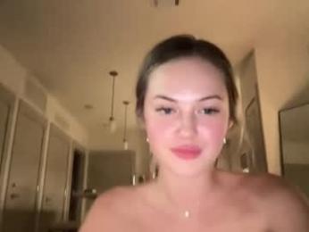 luvaimee chaturbate stream image, 23.12.2025 03:30