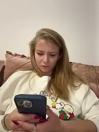 AnastasiaAniess stripchat stream image, 28.12.2025 15:30