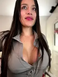 Emmily_19 stripchat stream image, 29.12.2025 22:30